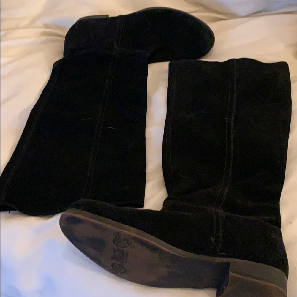 Black suede boots
